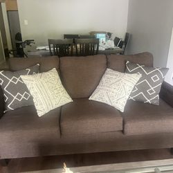 Living Room Couch And Chairs 