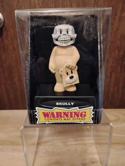 "Skully" figurine from the Bad Taste Bears Collection