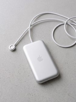 Apple Vision Pro Battery – Mint Condition (Original Box Included)