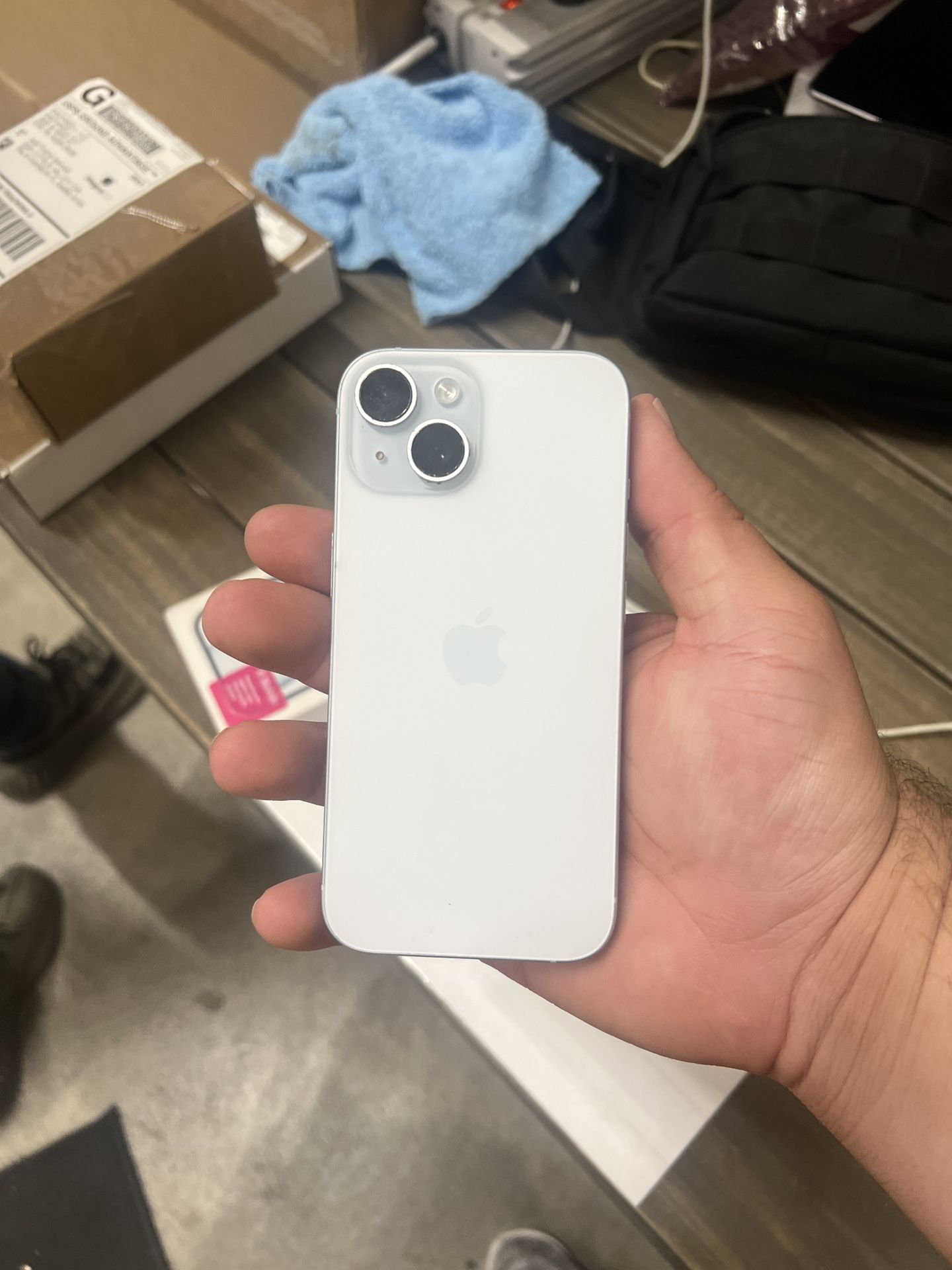 iPhone 15 (128 Gig) Small Yellow Blemish