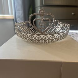 Sweet 16 Crown