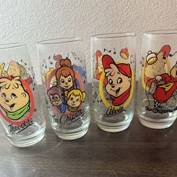 Set of 4 Alvin & The Chipmunks & Chipettes 1985 Hardees Drinking Glasses Vintage