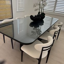 RH OSLO CYLINDER RECTANGULAR DINING TABLE and CHAIRS 