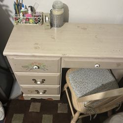 Small Desk And Chair