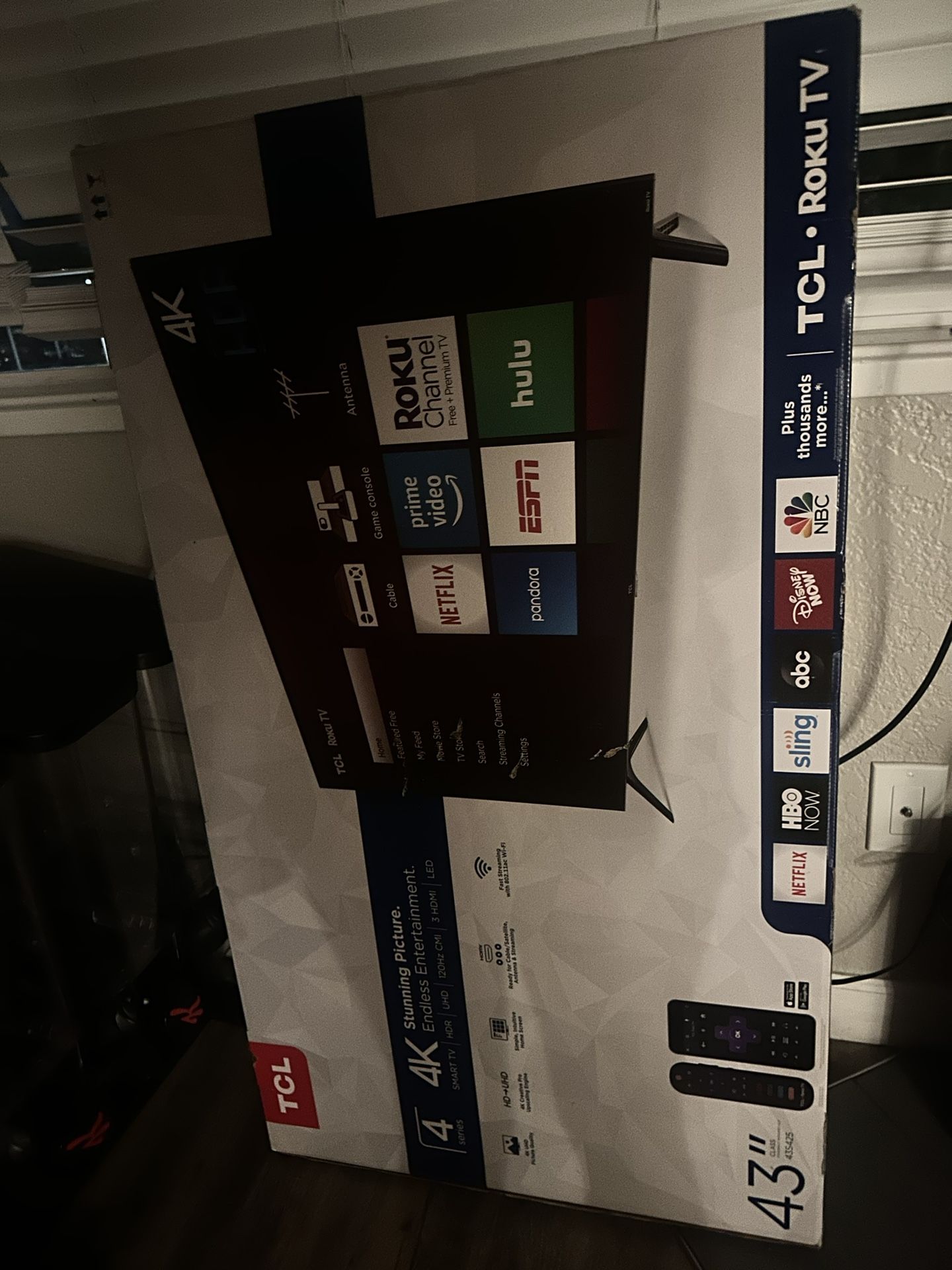 BRAND NEW 43″ TCL 4K Roku TV
