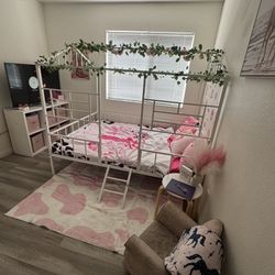 Metal House Framed Full Bed 