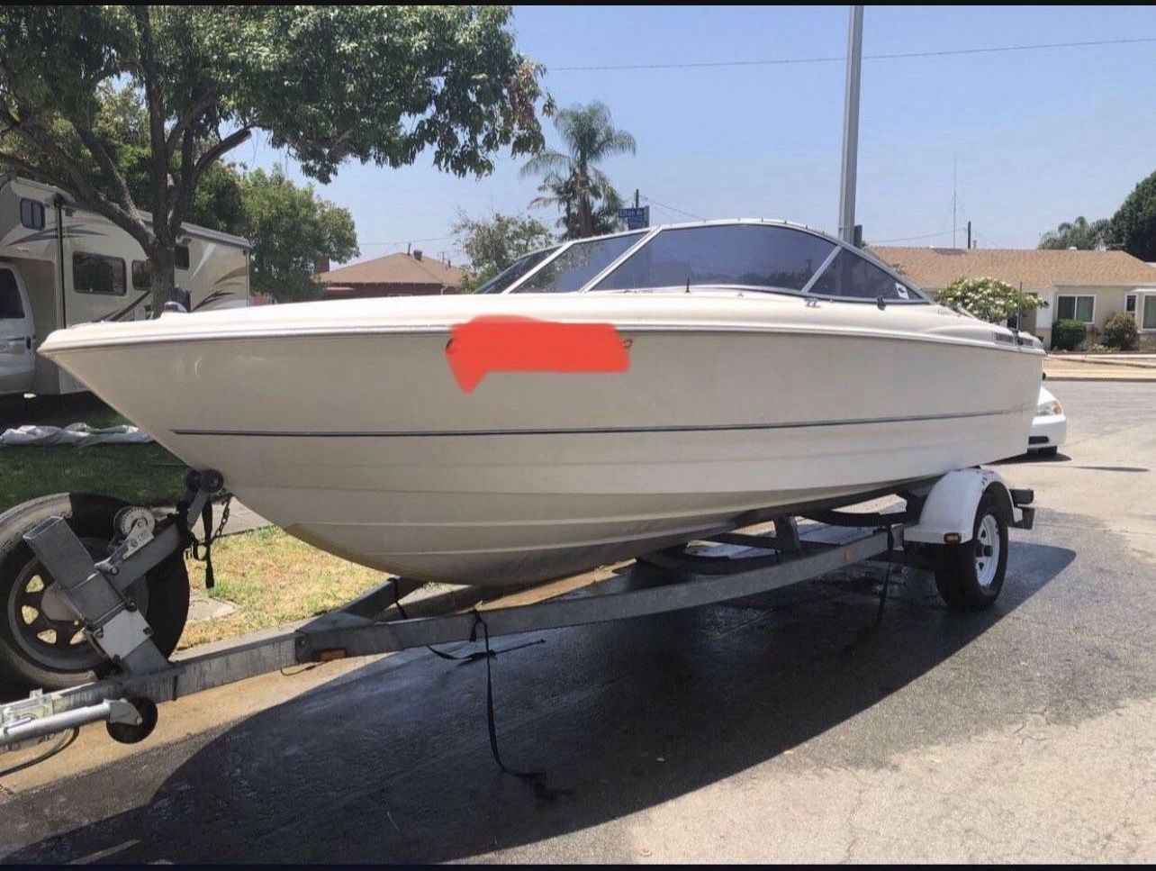 2000 Bayliner 2150 Capri