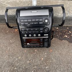 2003 G35 Head unit 