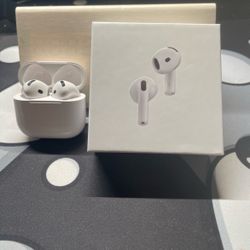 AirPod 4