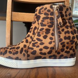 Leopard Print Wedge Sneakers Size 10