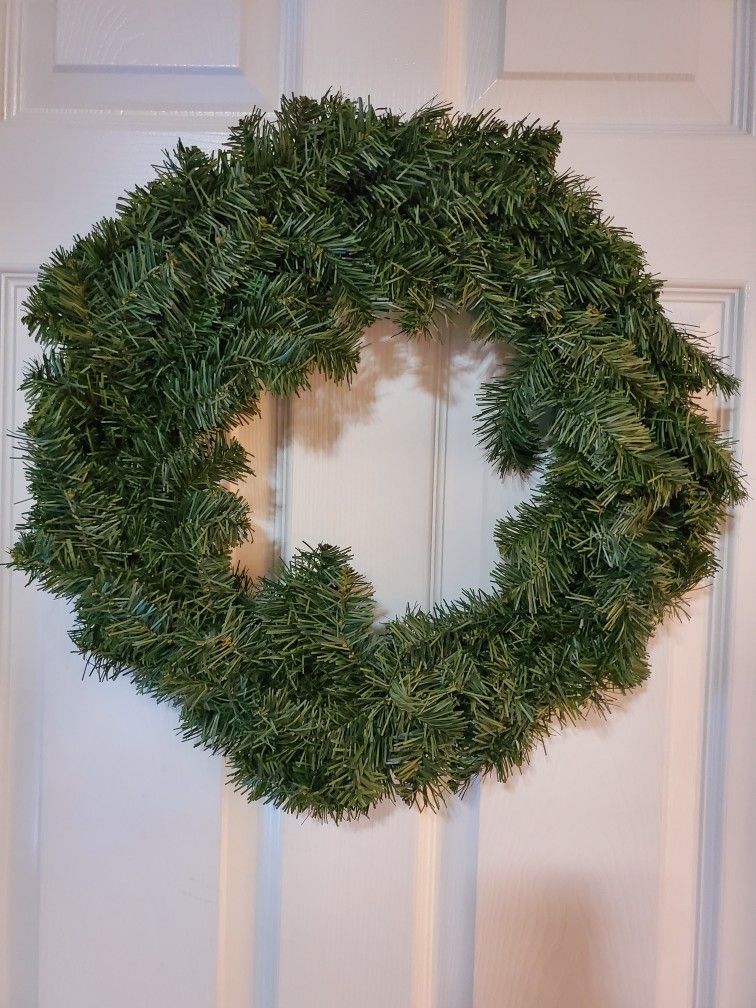 Craft 18" Wreath