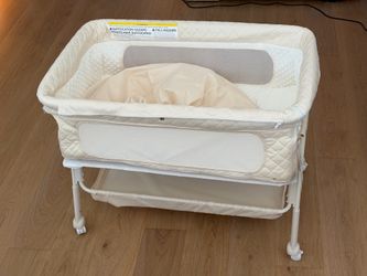 Bassinet for newborn baby (NEW)