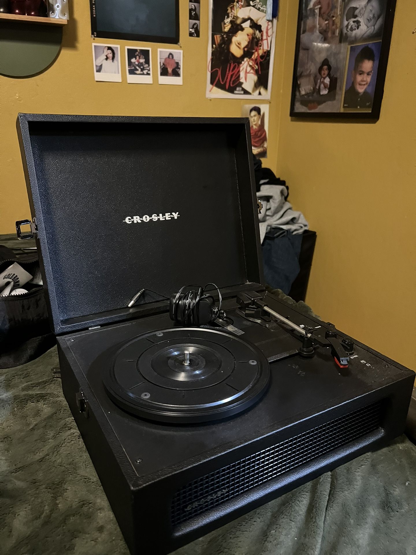 Black Crosley Record player