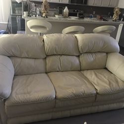 White Leather Sofa Couch No Flaws