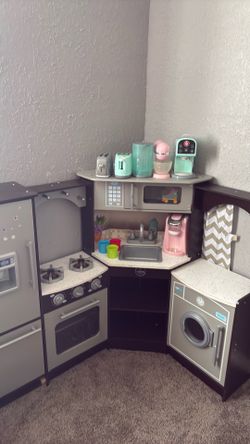 Play Kitchen