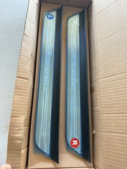 New OEM Genesis GV80 Illuminated Door Sill Plates (Part #T6F69AU000)