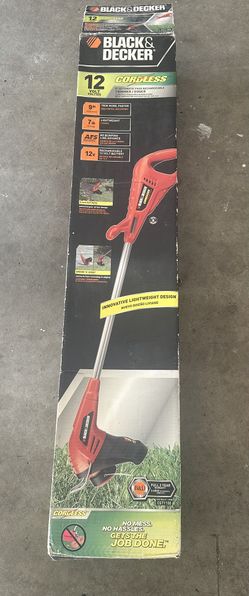 Black and Decker cordless trimmer with charger