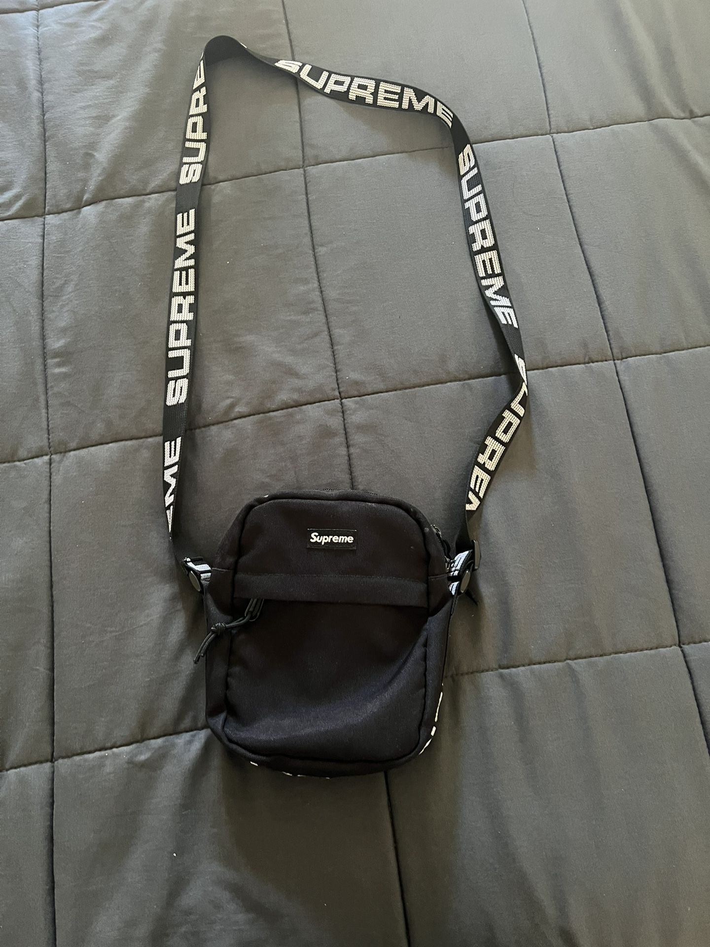 Supreme shoulder bag