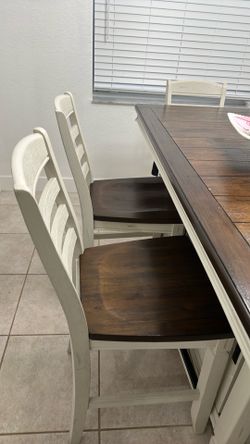 Dinning table