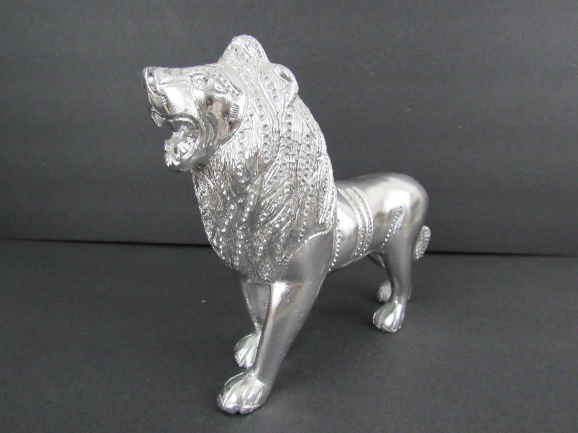 Majestic African Lion Roaring Cast Aluminum Silver Tone Statue 8 1/2" Length