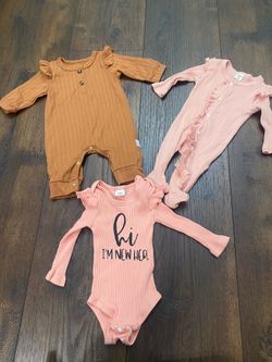 Girls Ruffle sleepers rompers size 3/6 months by SHEIN #23