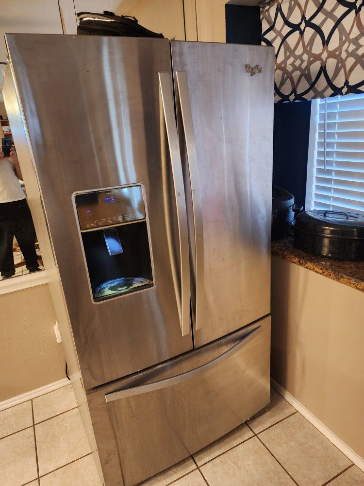 2014 Whirlpool Refrigerator