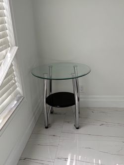 Round Glass Top Side Table with Chrome Legs