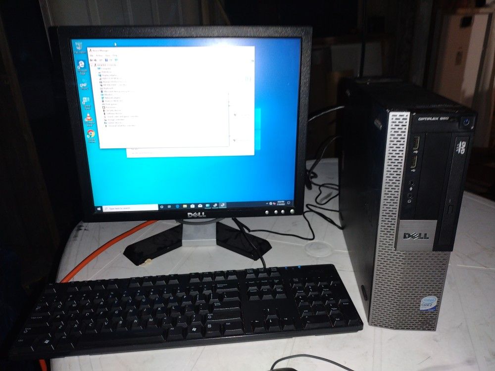 One Dell Optiplex Desktop Computer 