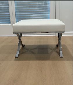 WHITE LEATHER & CHROME MODERN OTTOMAN