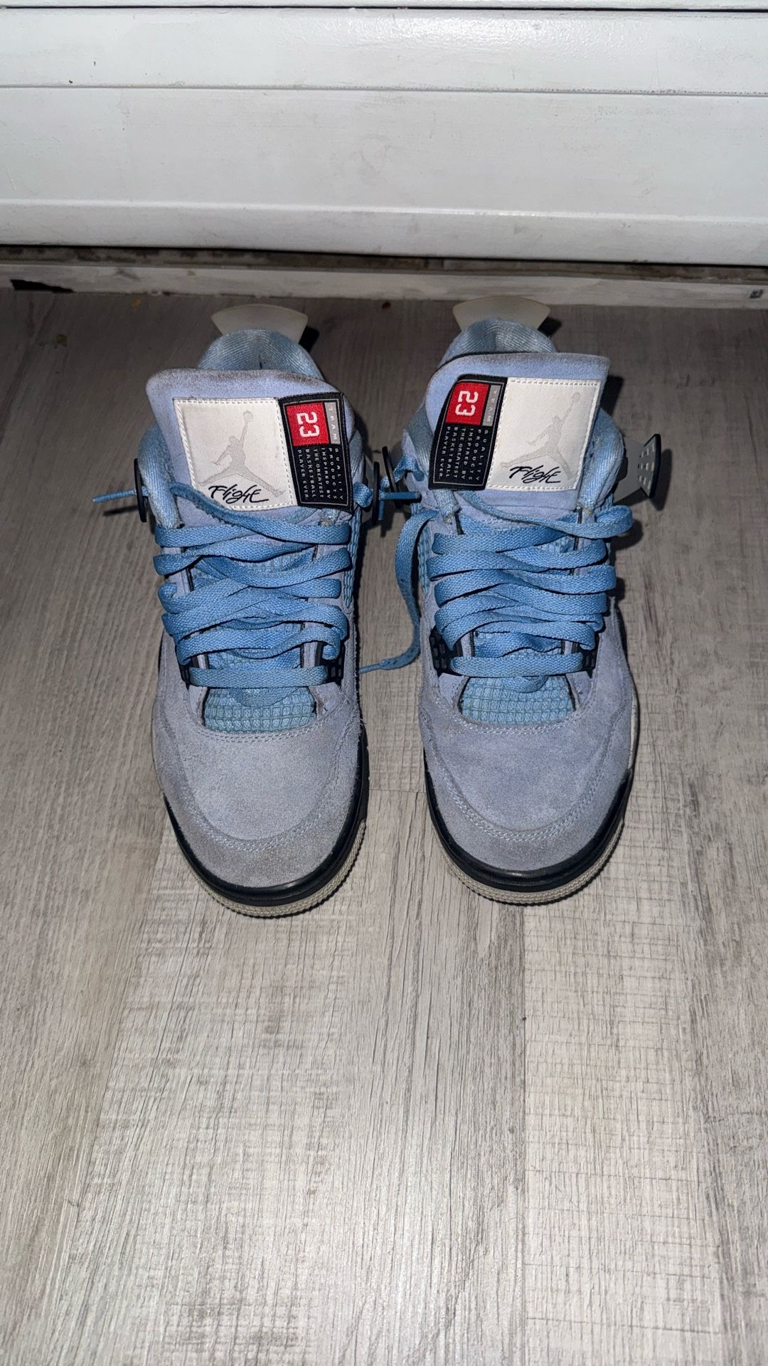 Jordan 4 University Blues