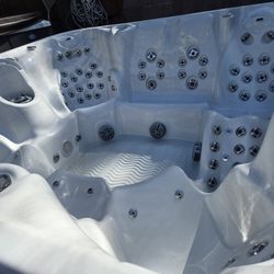 Hot Tub Jacuzzi Spa 