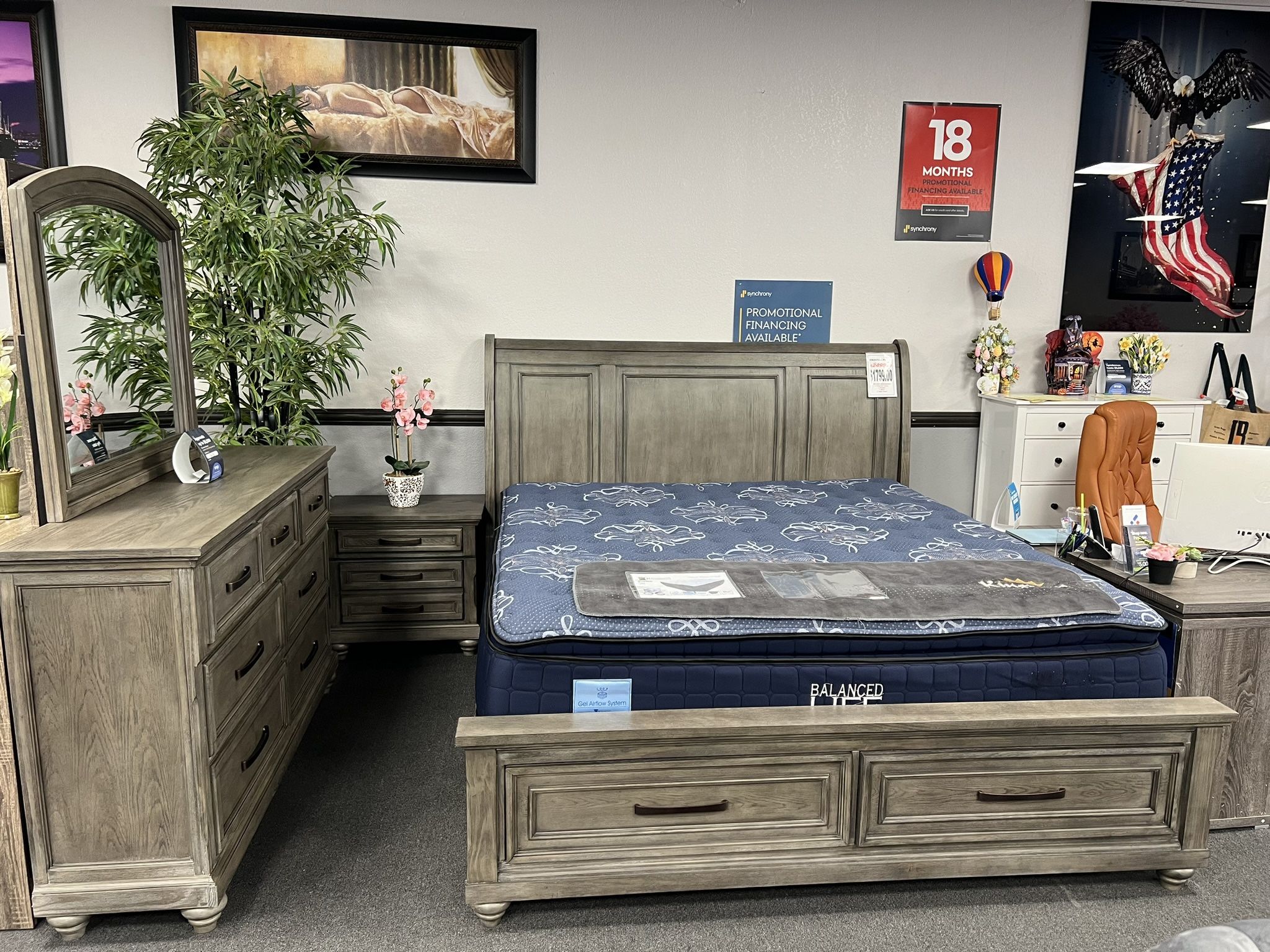 4PC Gray King Bedroom Set 