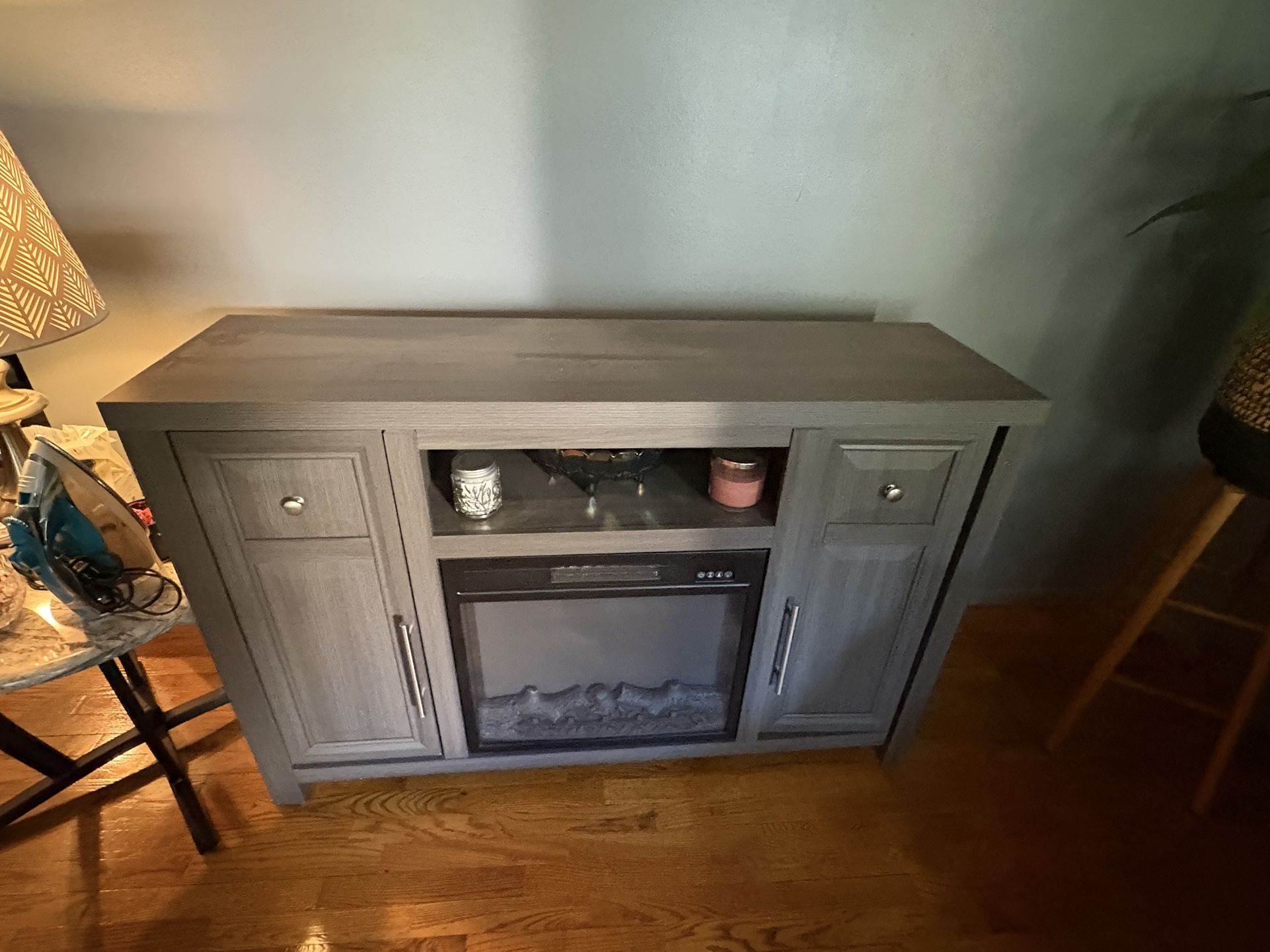 Stand W/electric Fireplace