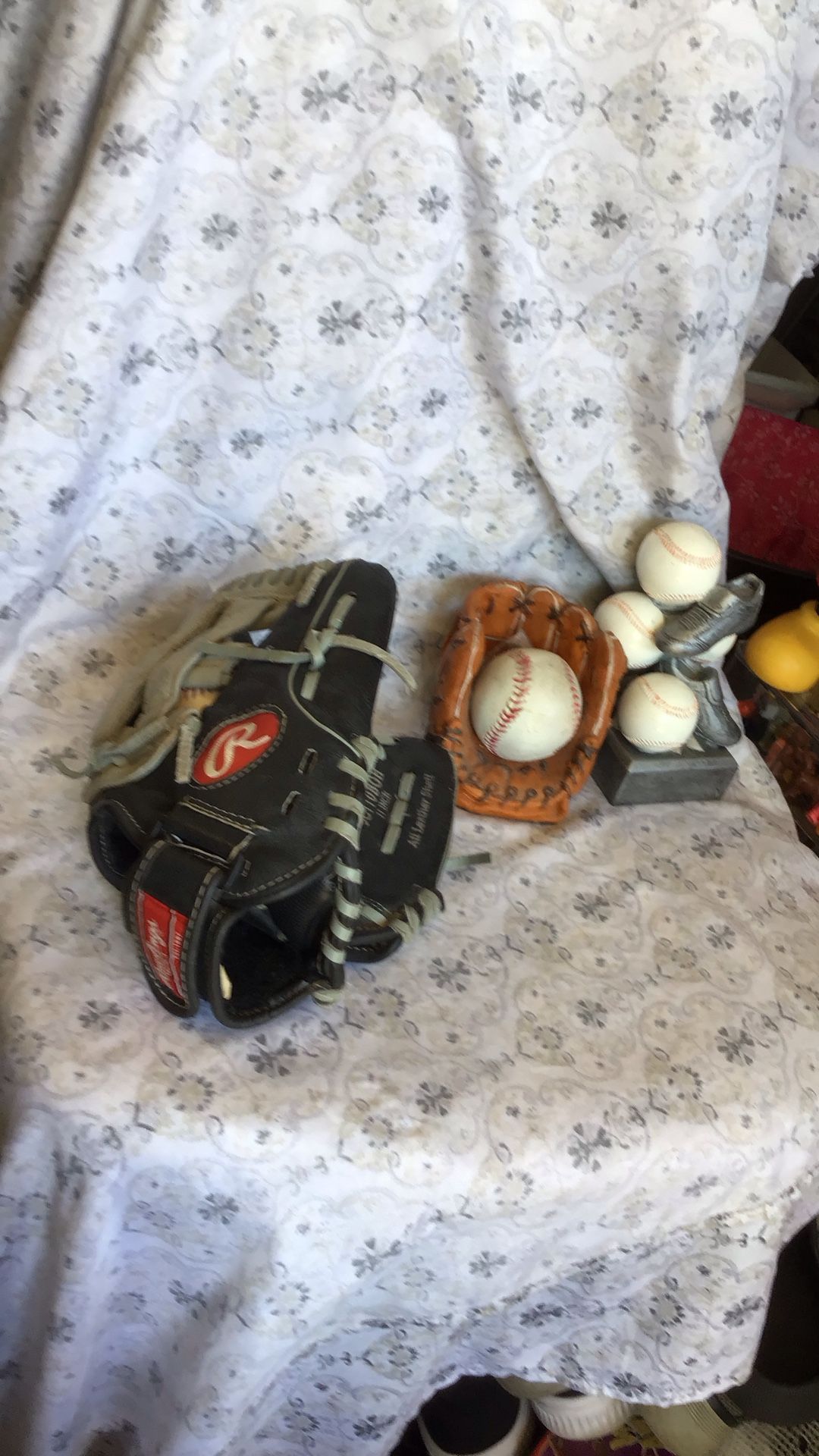 Rawlings Youth Baseball Glove Size 11”