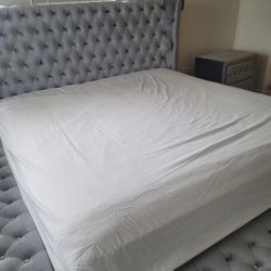 Plush Velvet Silver/Grey  Bedroom Suite