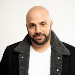2 Front Row Table Tickets To Sold-Out Paul Virzi Comedy Show And Taping