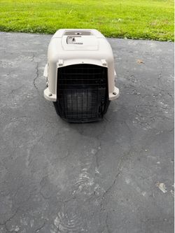 VIBRANT LIFE PET PORTABLE KENNEL FOR DOGS, HARD-SIDED TRAVEL CARRIER