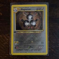 Pokémon Magneton 1st Edition Near Mint Holofoil
