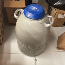 Nitrogen Tank