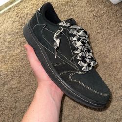 Travis Scott Jordan 1 Low Phantom