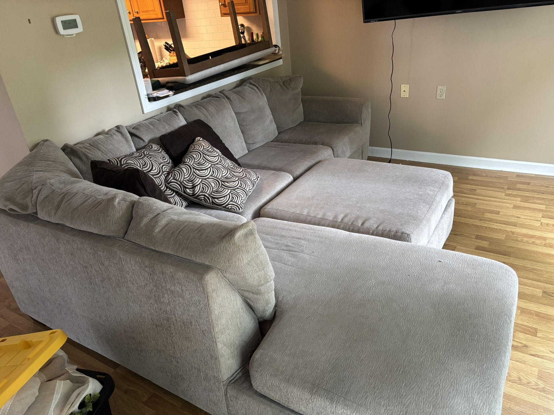 Sectional Couch With Ottoman And 4 Decorative Pillows