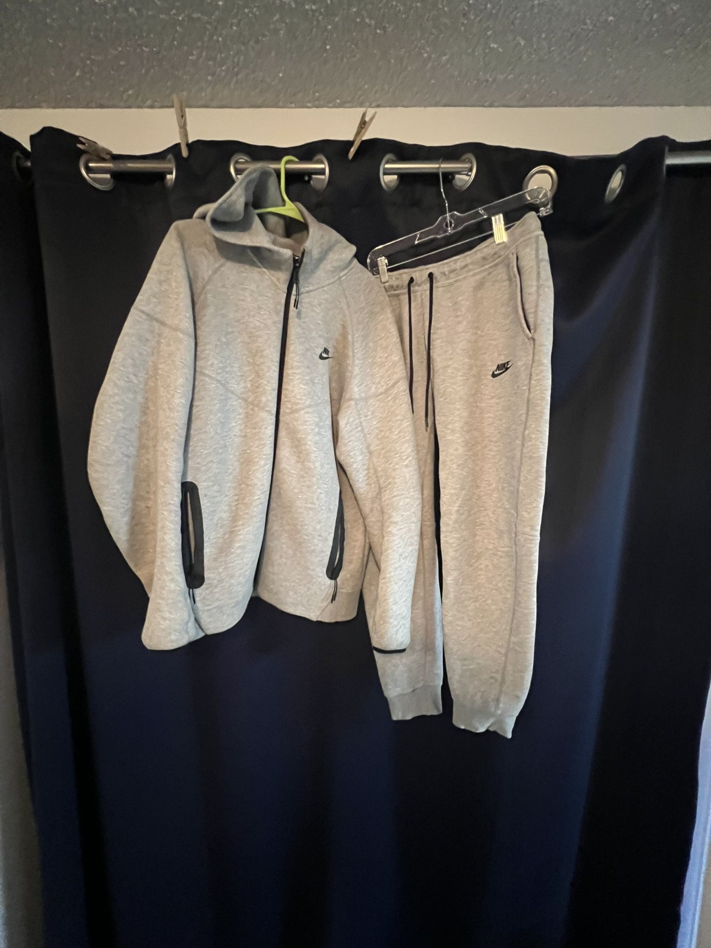Grey Nike Tech Full Set