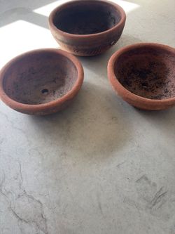 Clay Pots various sizes!