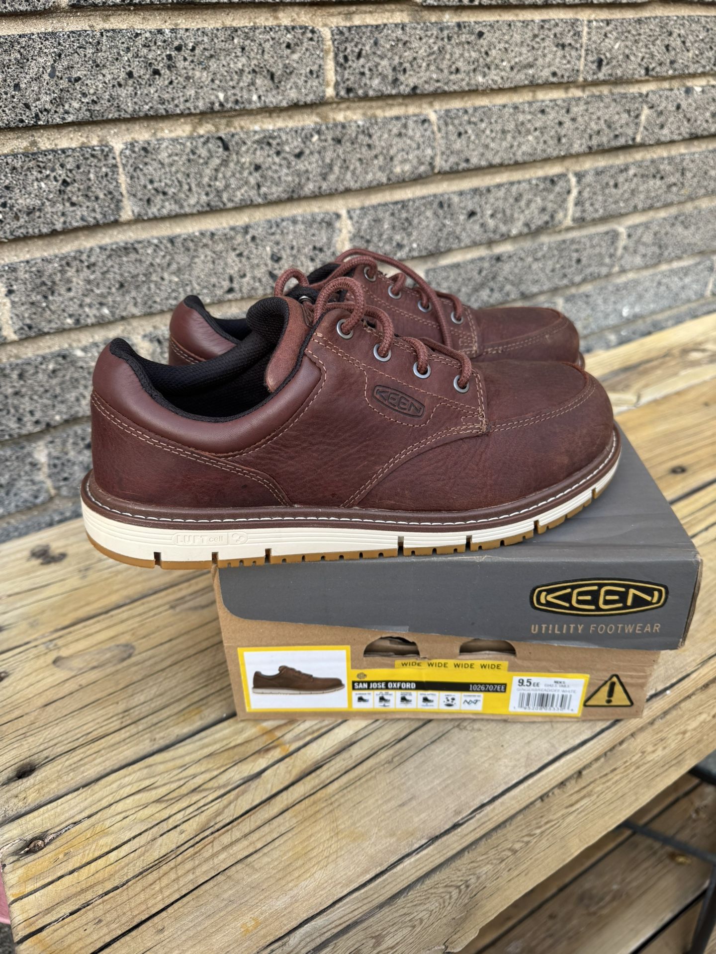 KEEN SHOES SAN JOSE OXFORD |/ com toe /| size (8.5D) (9.5D) (9.5W) ((10D) (10.5D) (10.5) (12D) (13w) $80 • NILES, IL