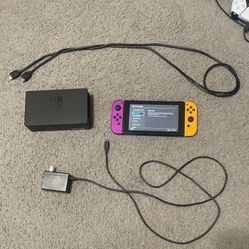 Nintendo switch w dock and all cords 