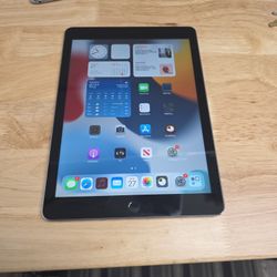 IPAD 6TH GEN...32GB WIFI AND CELLULAR 