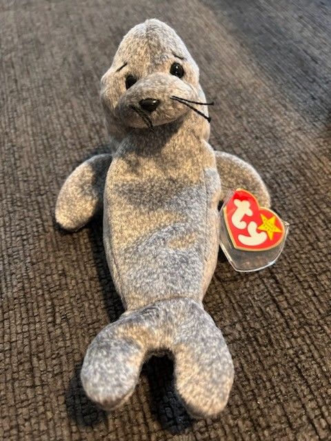 Slippery The Seal TY Beanie Babies 1999 collectible stuffed plush toy