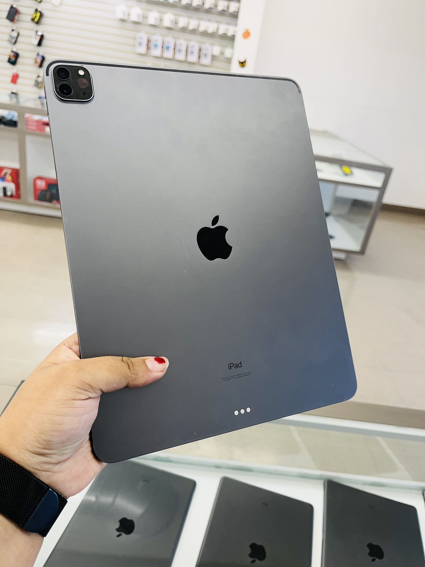 iPad Pro 5th Gen 12.9inch 128gb
