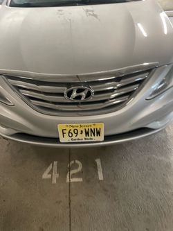 2013 Hyundai Sonata with a clean title