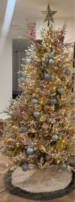 Flocked Artificial Christmas Tree with Lights